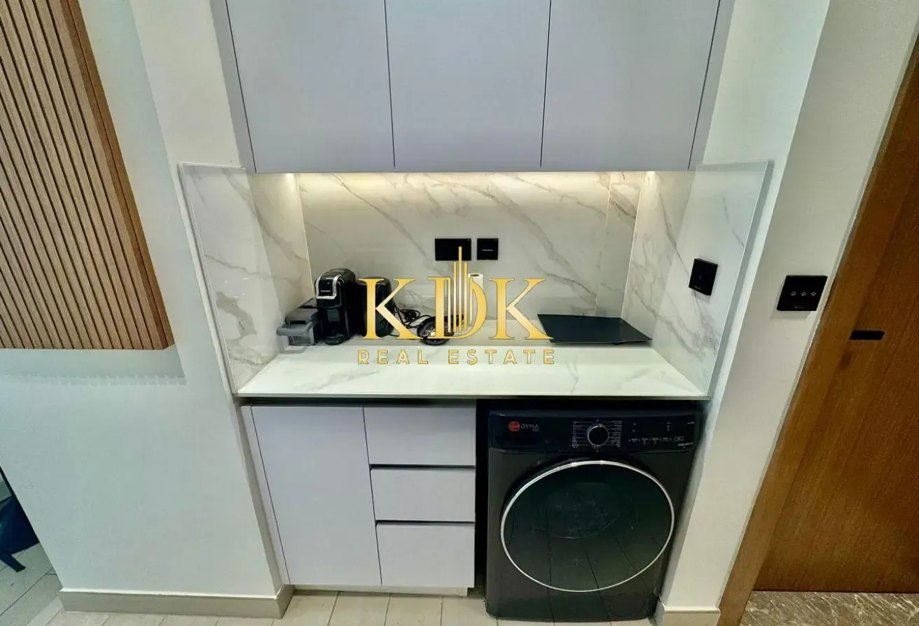 Fully Furnished | Vacant Studio | Pool View