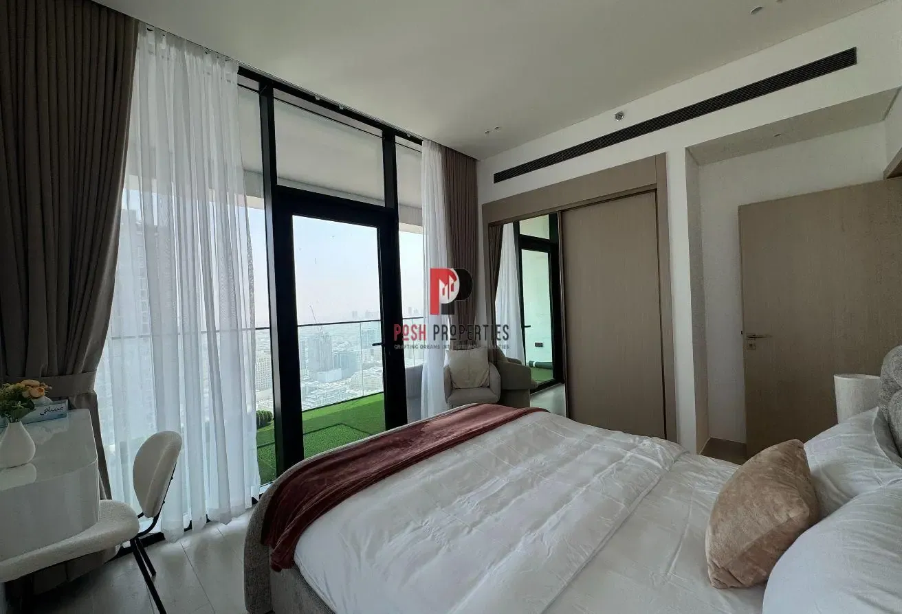 Brand new l Higher Floor l Skyline view