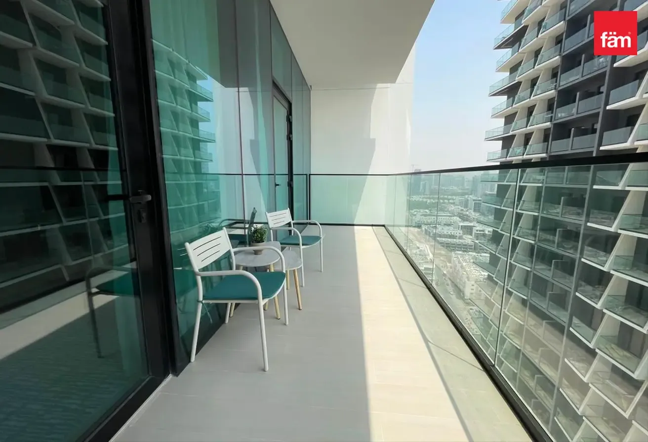 Stunning Brand New 1 BR | Mid Floor | Apex