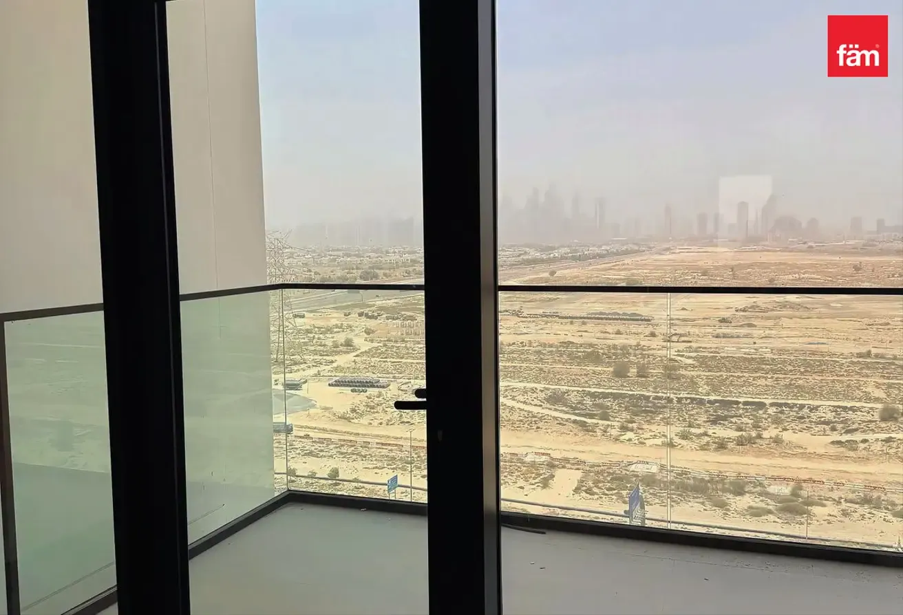 Bright 1BR | Panoramic Skyline | Bingatti Apex