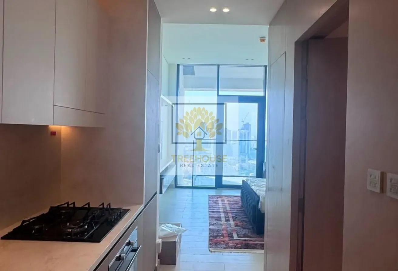 FULLY FURNISHED STUDIO| HIGH FLOOR| PRIME LOCATION