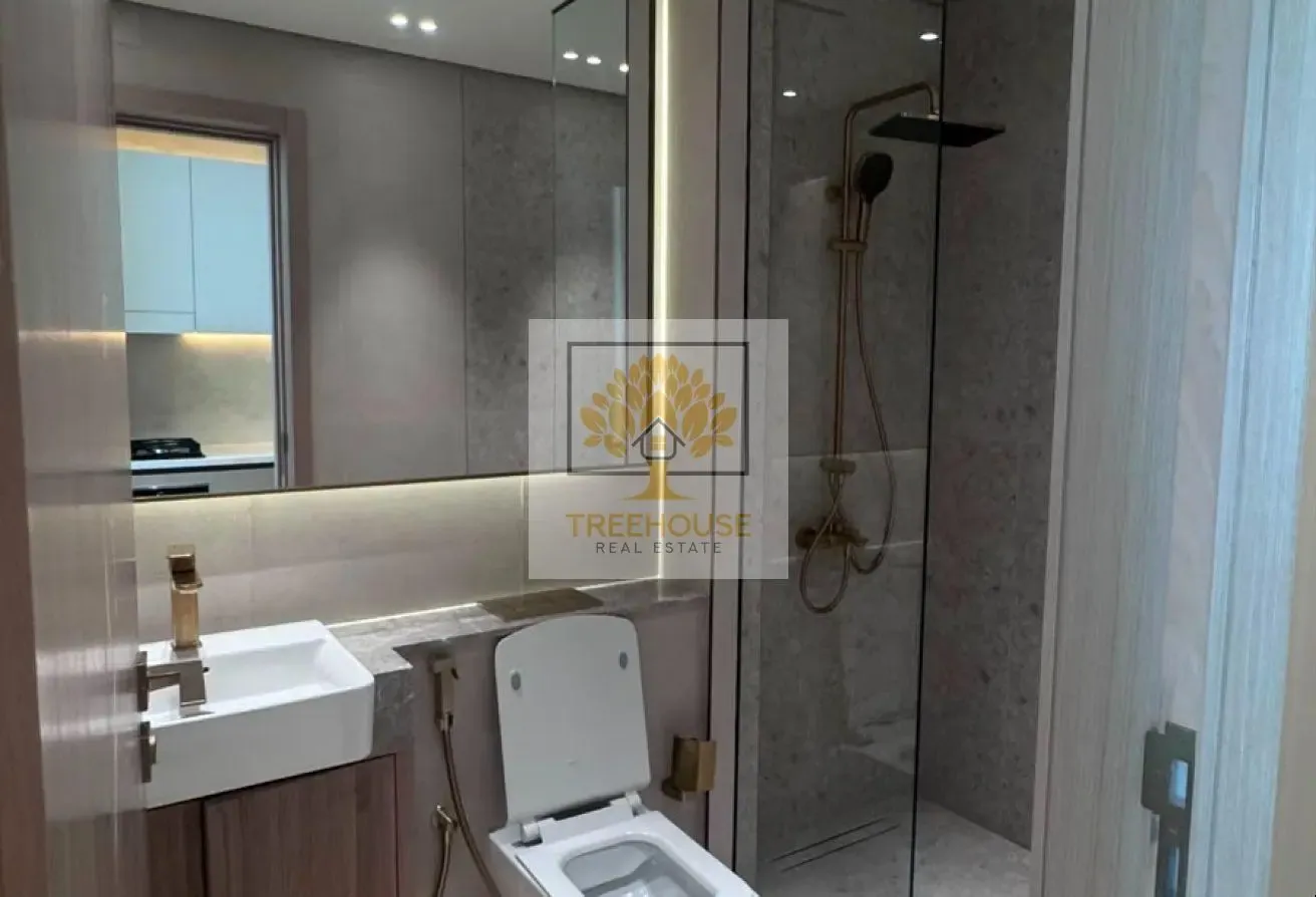 FULLY FURNISHED STUDIO| HIGH FLOOR| PRIME LOCATION