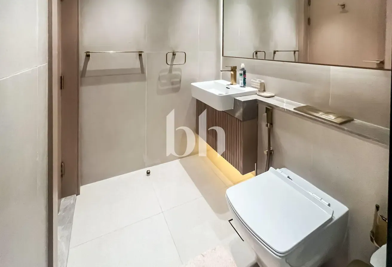 Furnished | Vacant | Prime Location