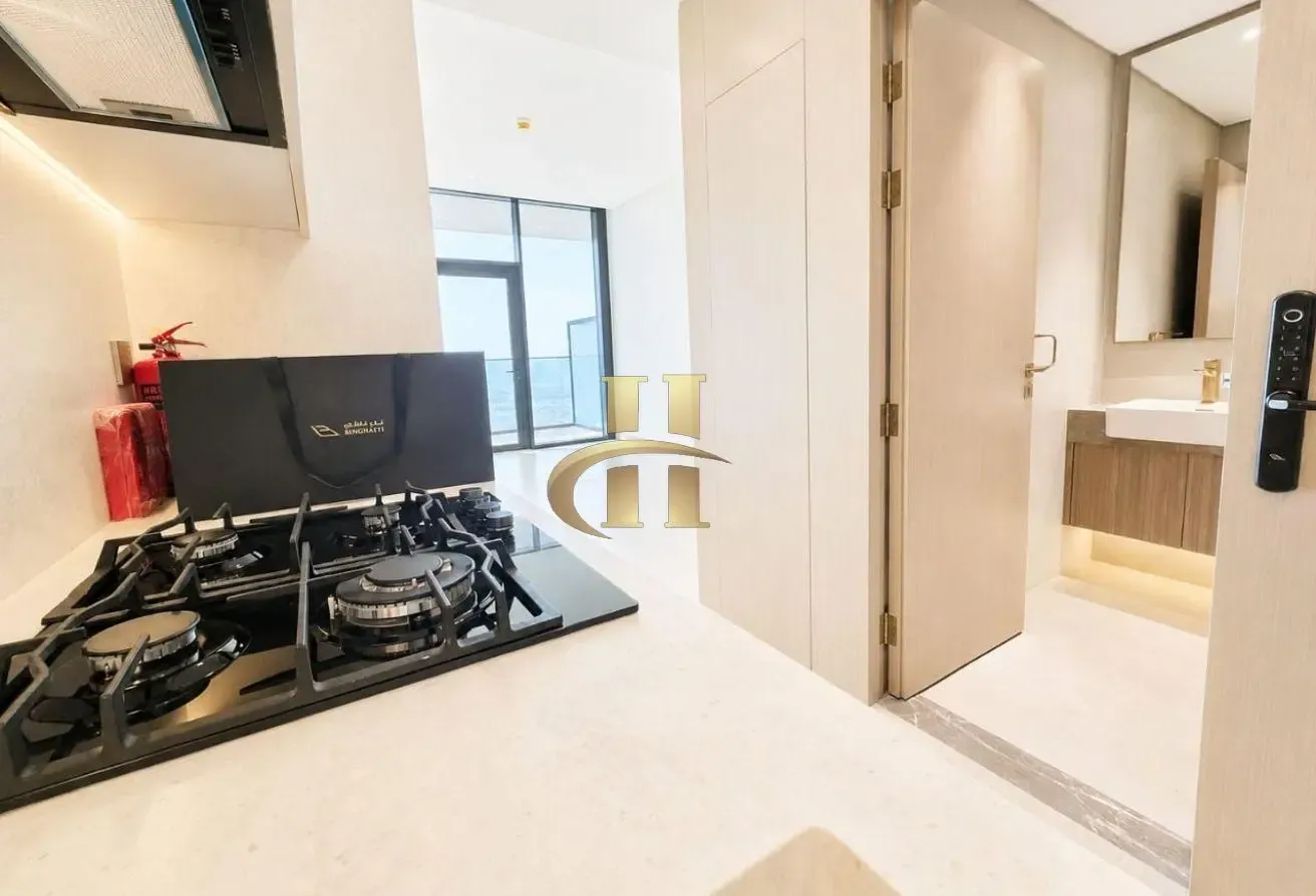 Vacant | Spacious | High Floor | Multiple Cheques