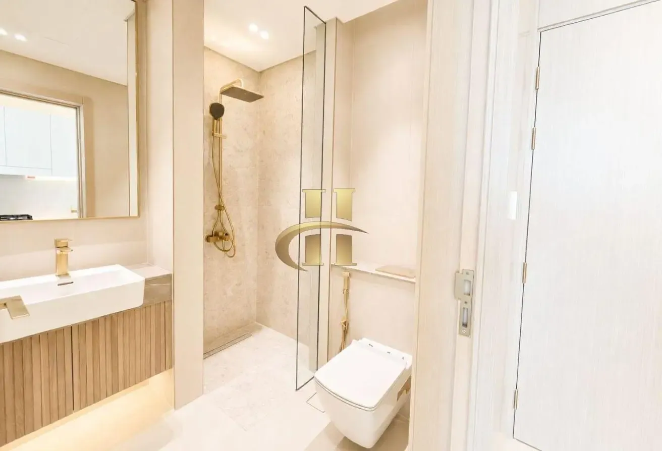 Vacant | Spacious | High Floor | Multiple Cheques