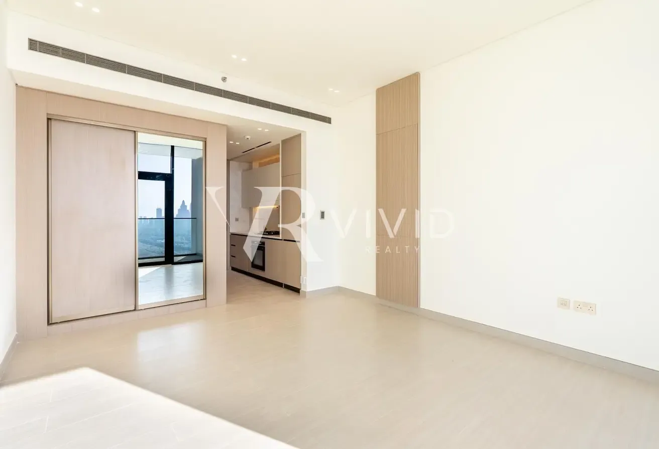 High Floor | Multiple Cheque | Vacant Now