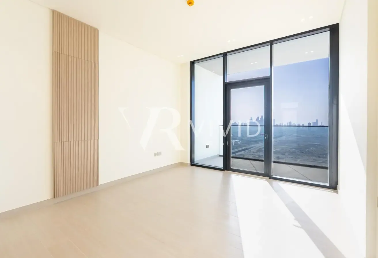 High Floor | Multiple Cheque | Vacant Now