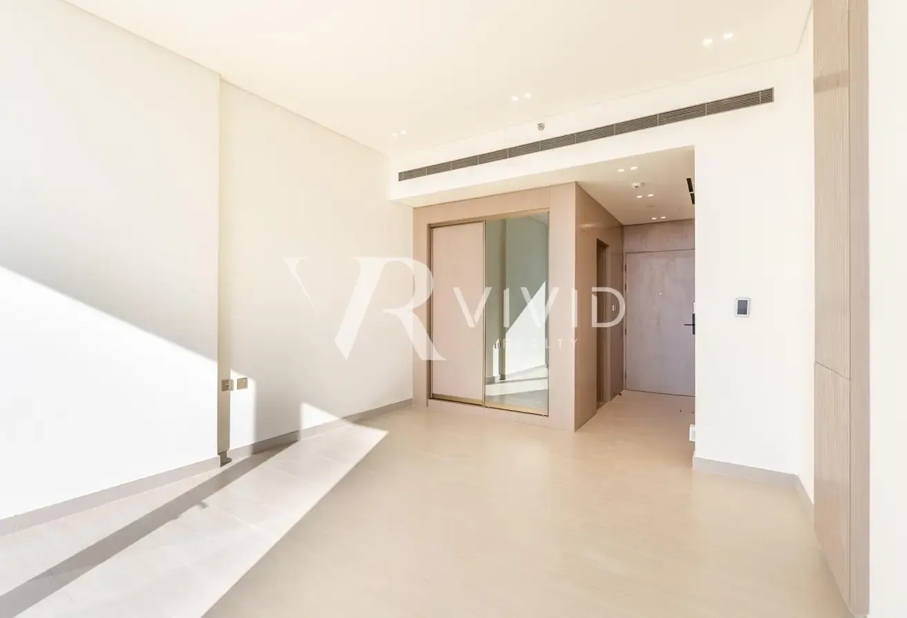 High Floor | Multiple Cheque | Vacant Now