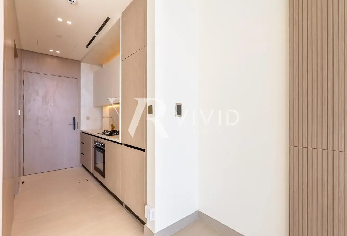 High Floor | Multiple Cheque | Vacant Now