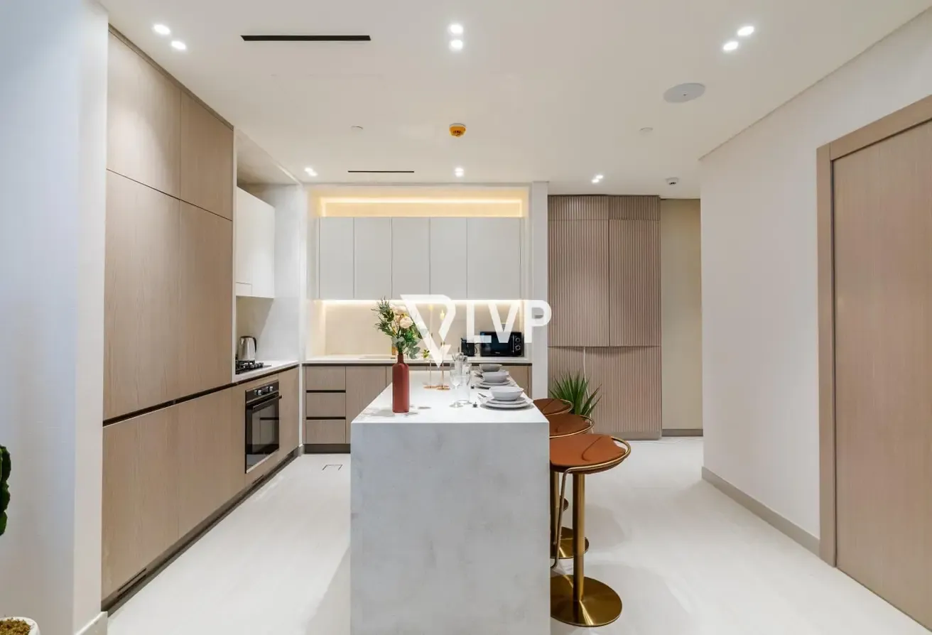 Fully Furnished | Corner Unit | High Floor