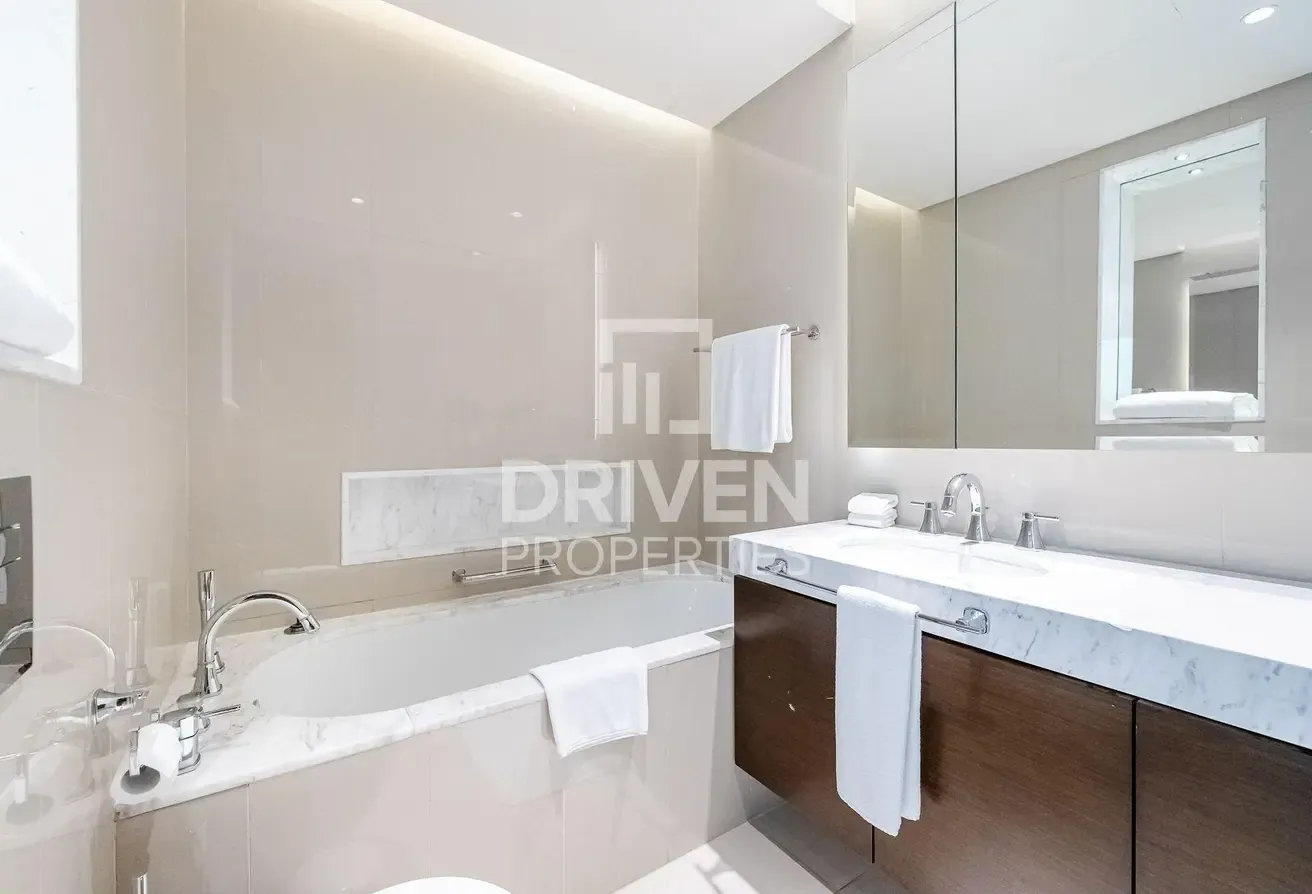 Fully Furnished | Corner Unit | Burj Khalifa View