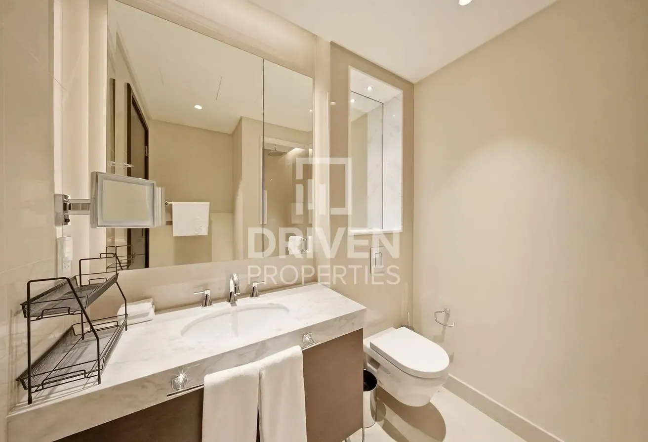 Premium Location | Burj Khalifa View | Vacant