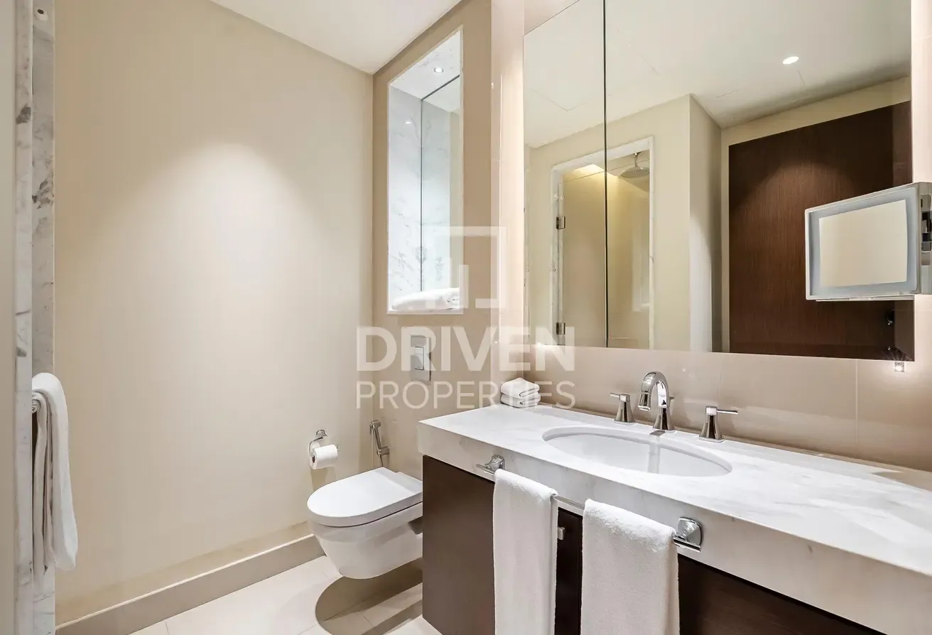 Full Burj Khalifa View | Corner Unit | High Floor