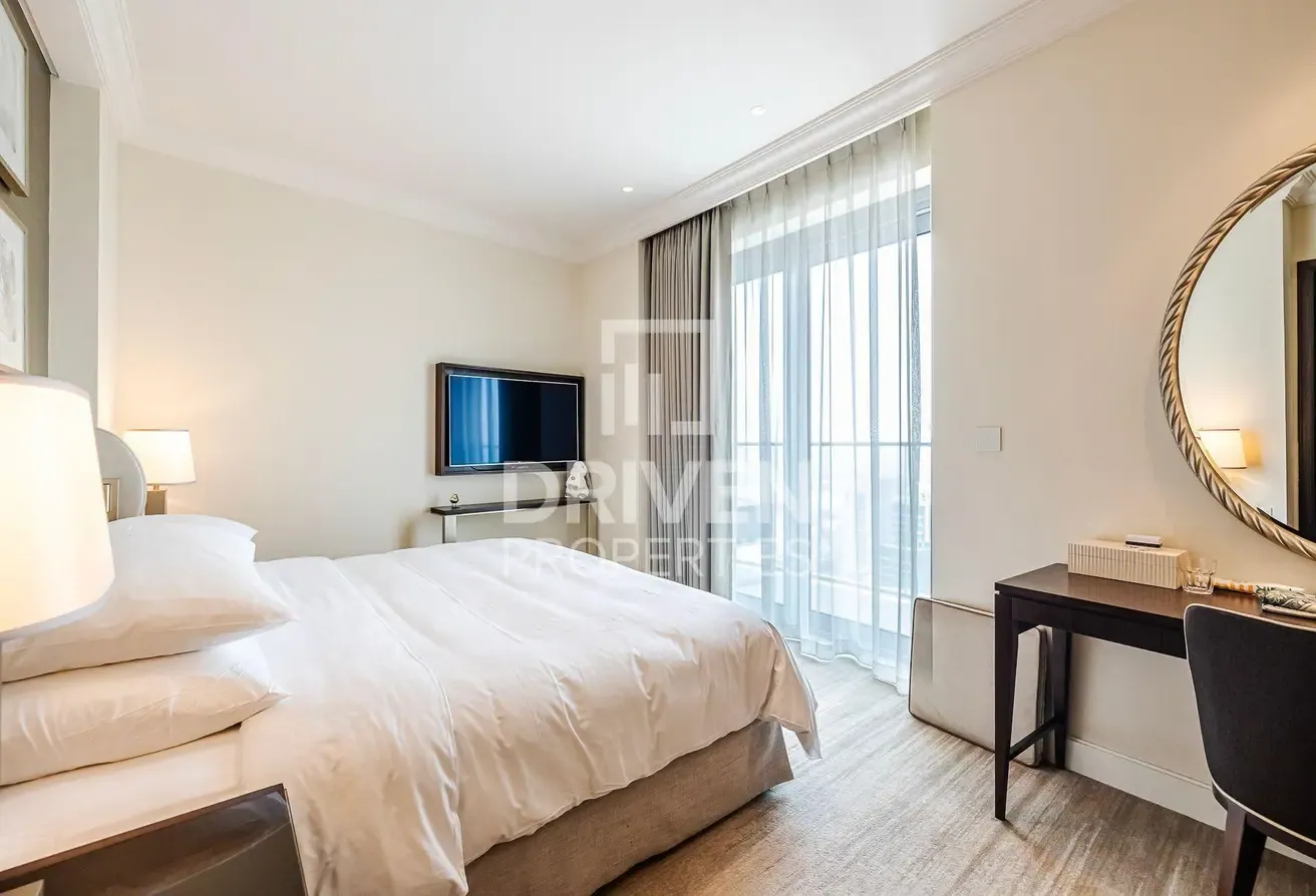 Huge Layout | Vacant Soon | Fully Furnished