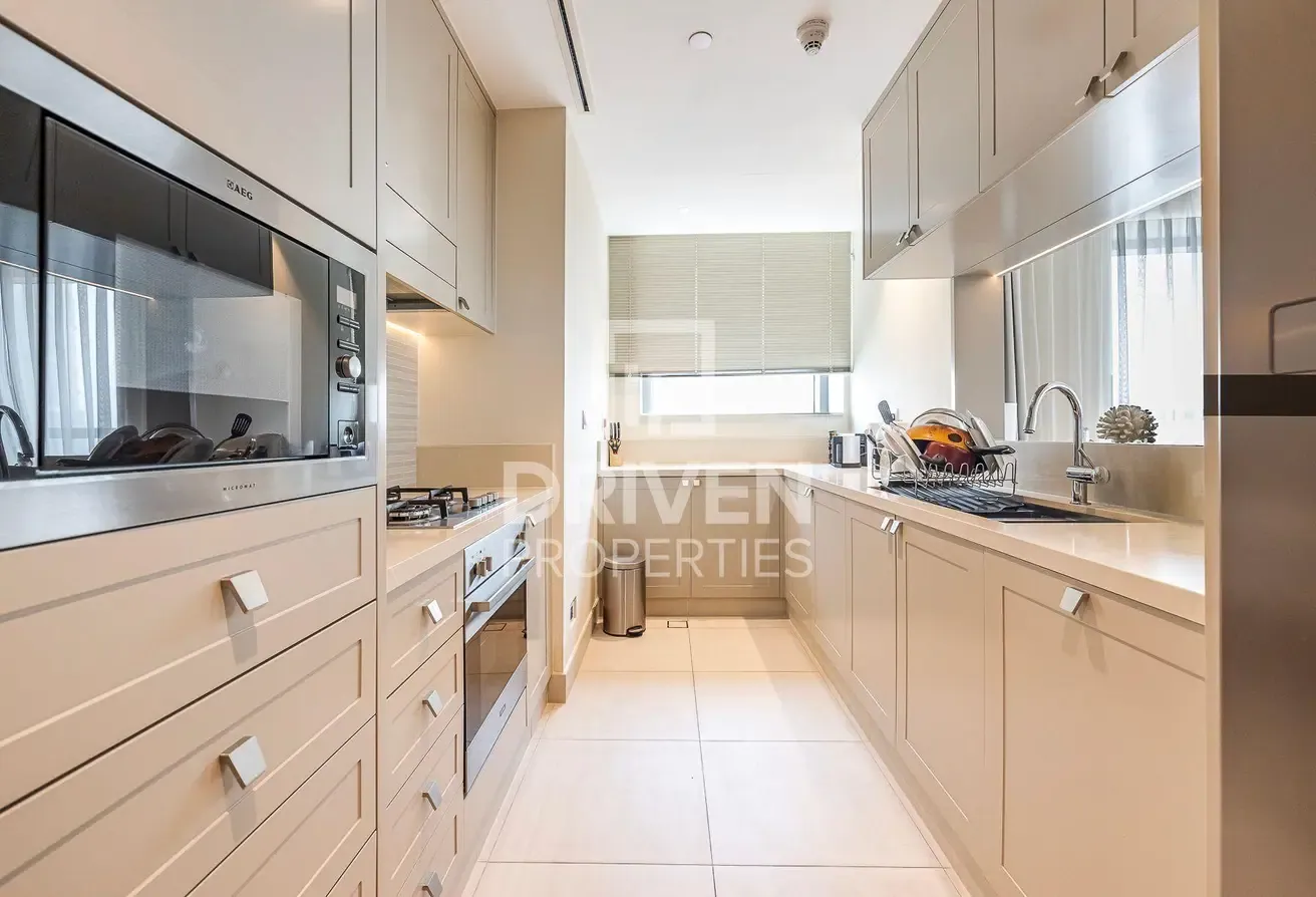Huge Layout | Vacant Soon | Fully Furnished