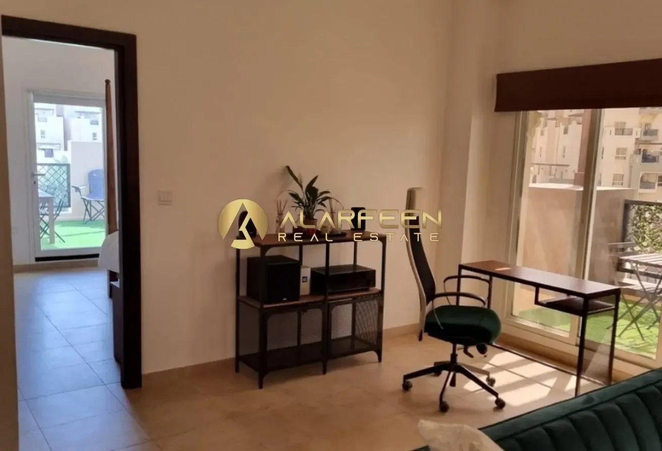Spacious Layout | Fully Furnished | Upgraded Unit