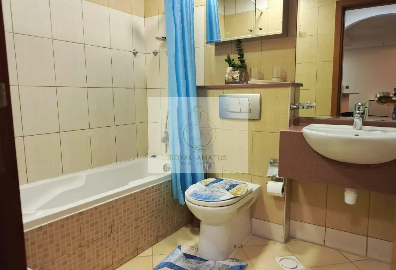 Prime Location | High Floor | Canal View | VACANT