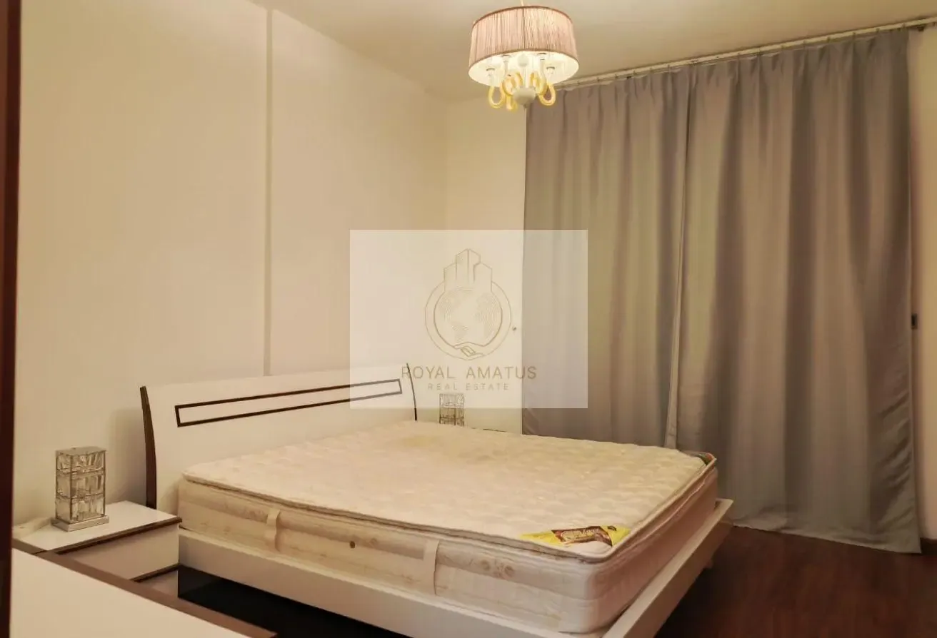 Prime Location | High Floor | Canal View | VACANT