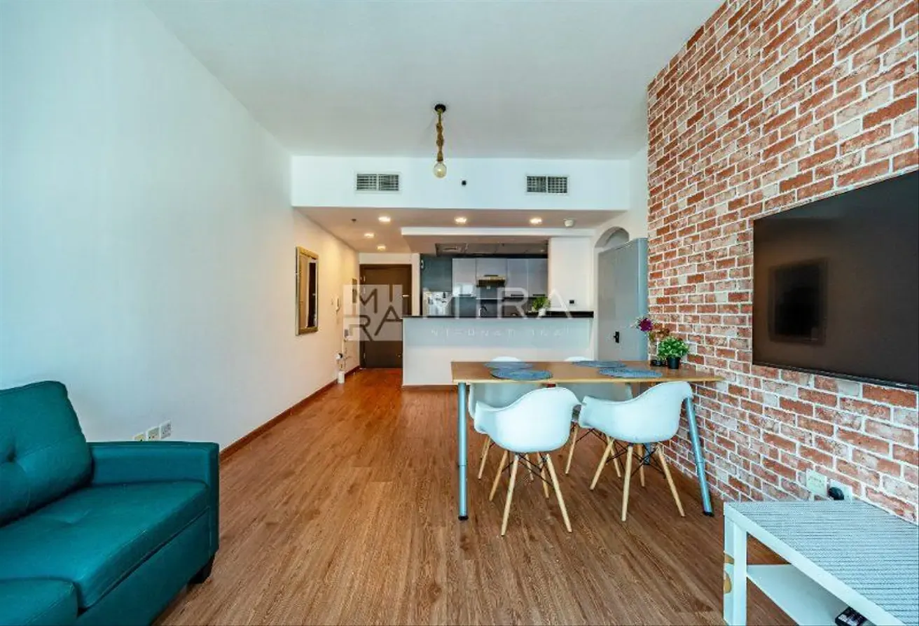 Canal View | Multiple Cheques | Near to Metro