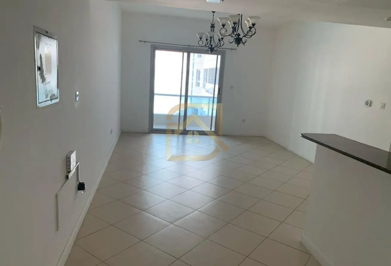 Chiller Free | Near to metro station