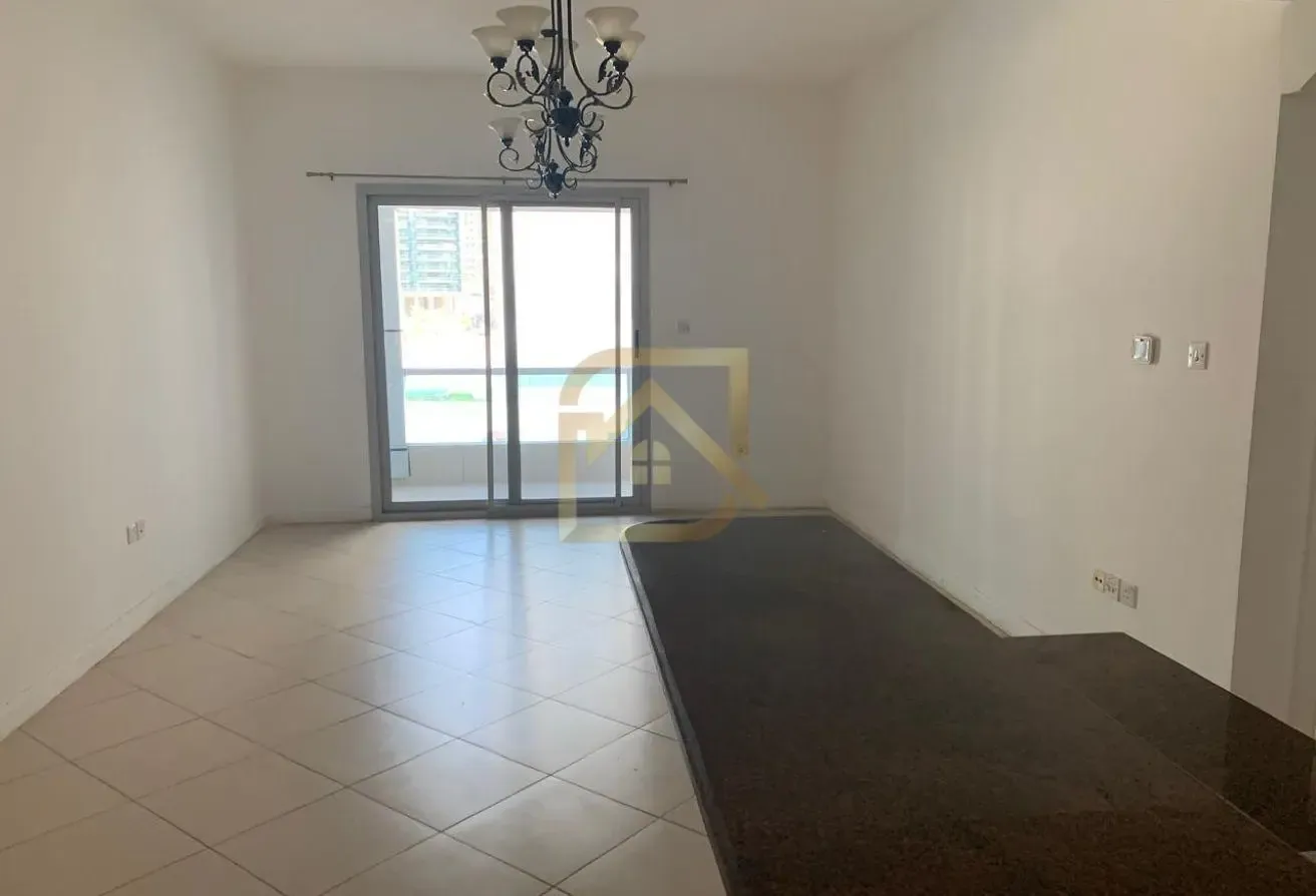 Chiller Free | Near to metro station