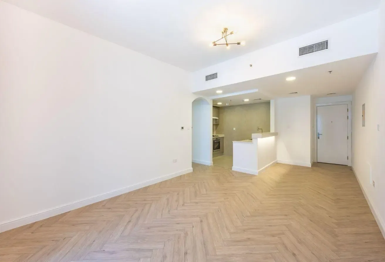 Partial Marina View | Vacant | Fully Furnished
