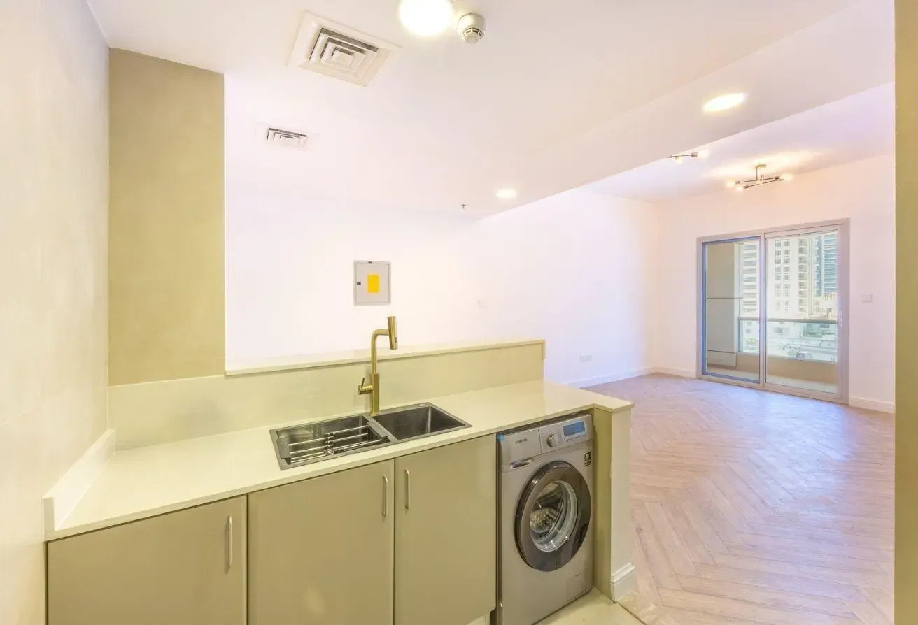 Partial Marina View | Vacant | Fully Furnished