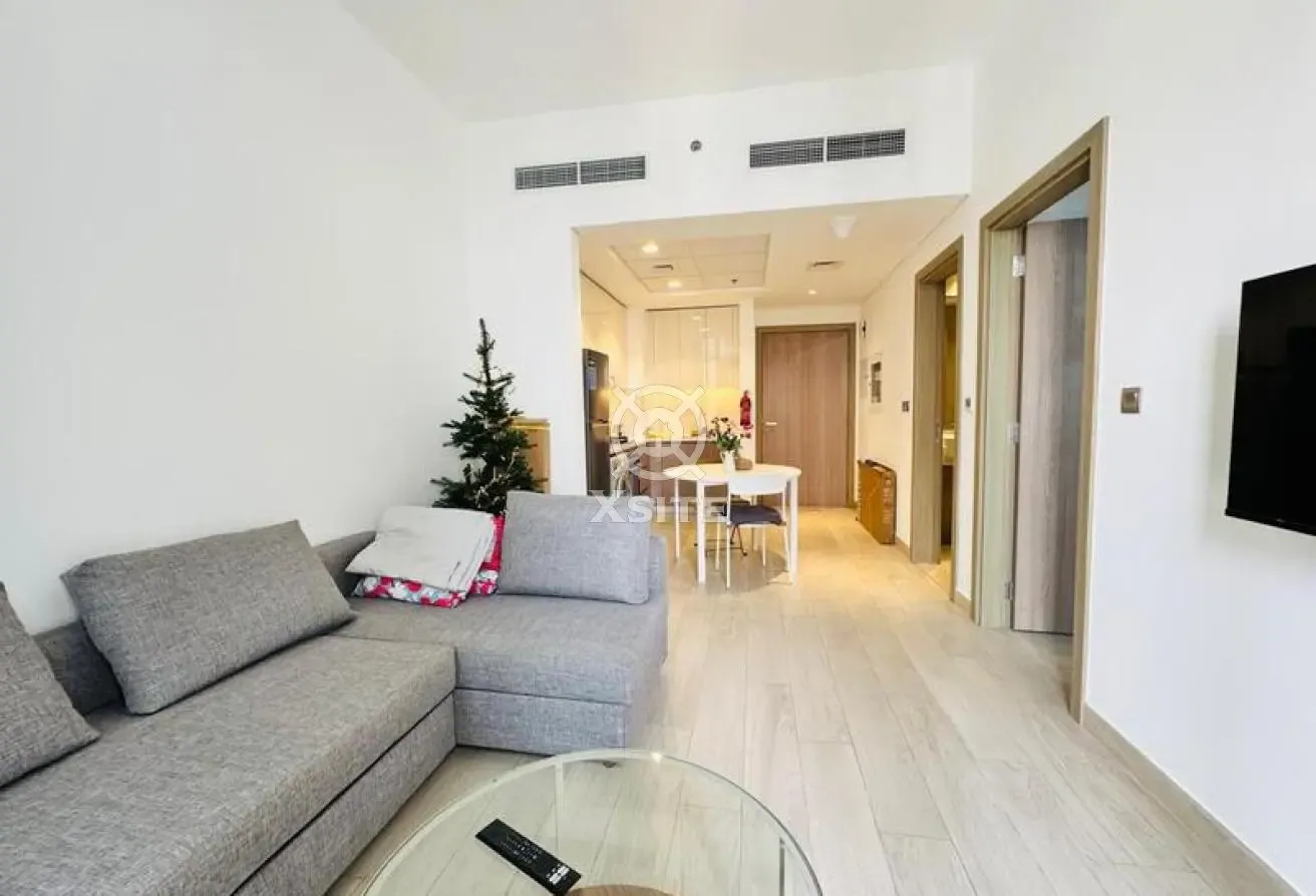 Elegant 1BR|Modern Furnishing| Pool View