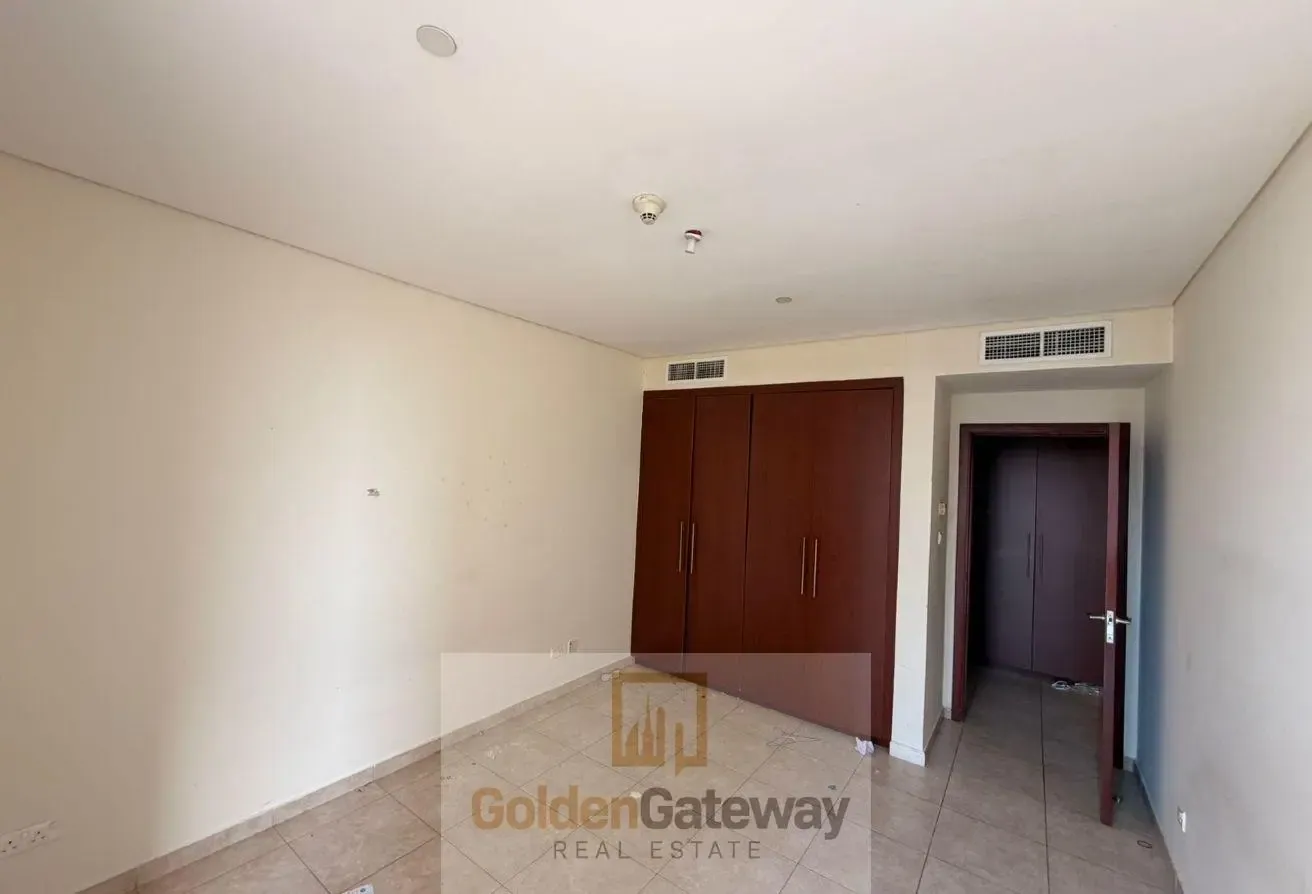 SPECIOUS 2 BR IN PRIME LOCATION READY TO MOVE