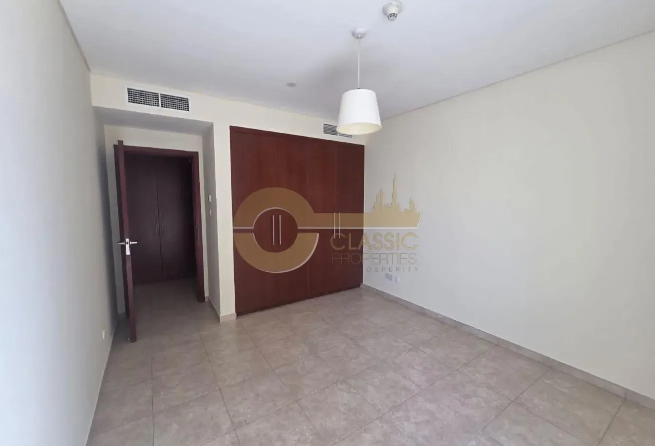 SPACIOUS & WELL MAINTAINED | COMMUNITY LIVING