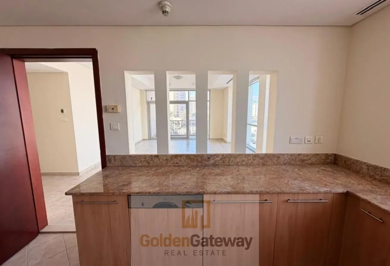 SPECIOUS 2 BR IN PRIME LOCATION READY TO MOVE