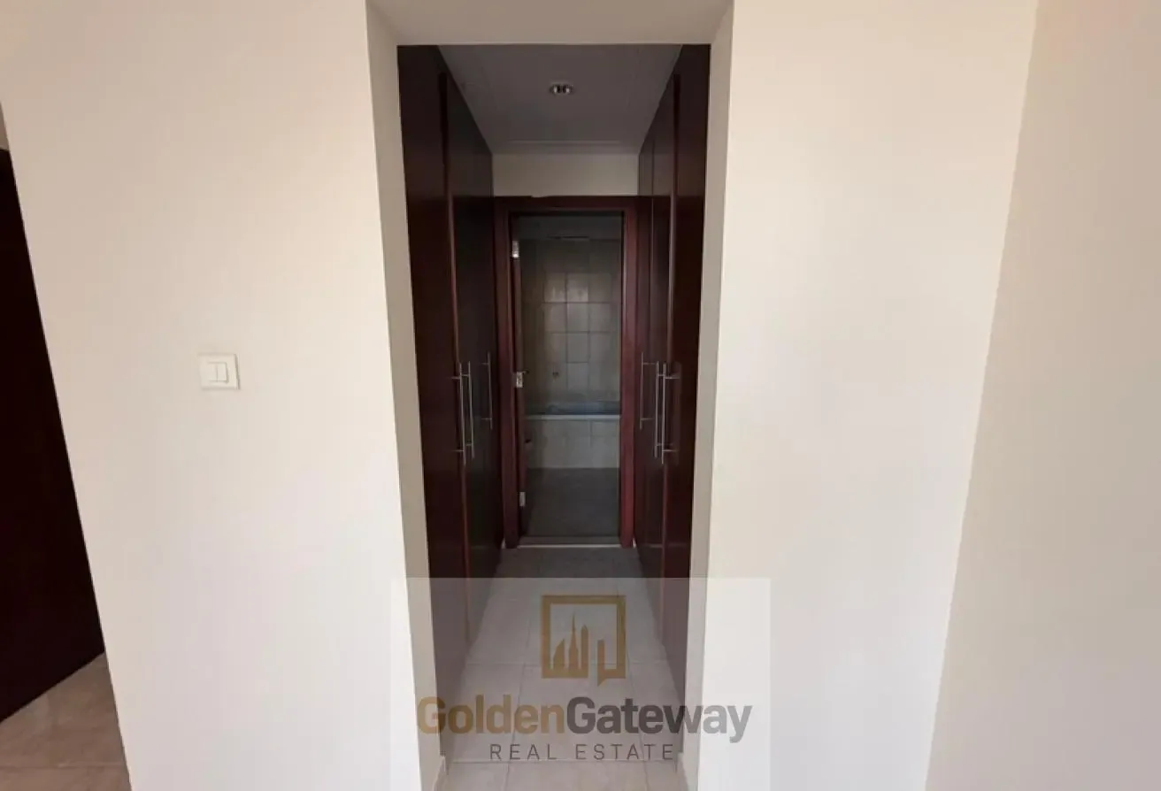 SPECIOUS 2 BR IN PRIME LOCATION READY TO MOVE