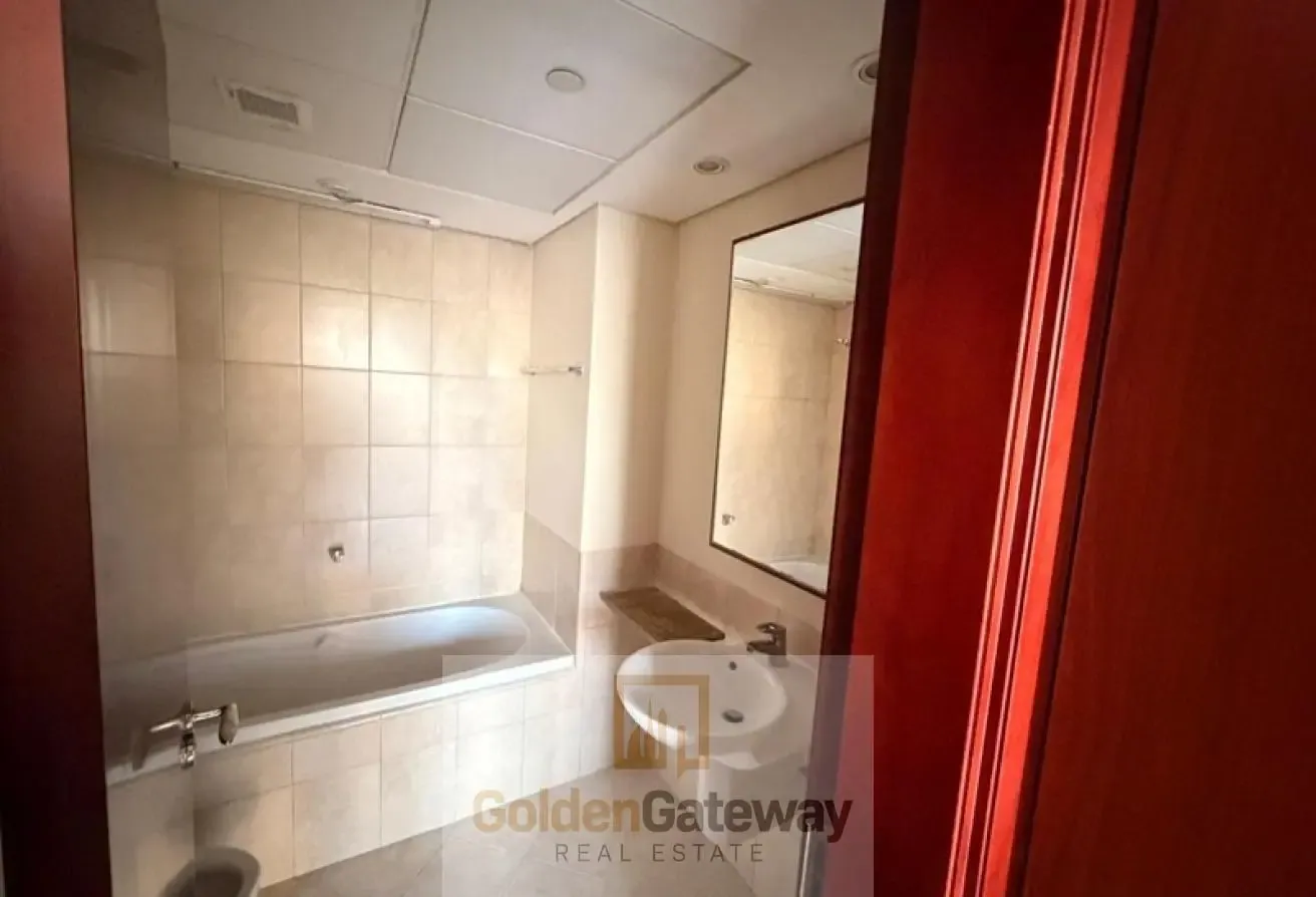 SPECIOUS 2 BR IN PRIME LOCATION READY TO MOVE