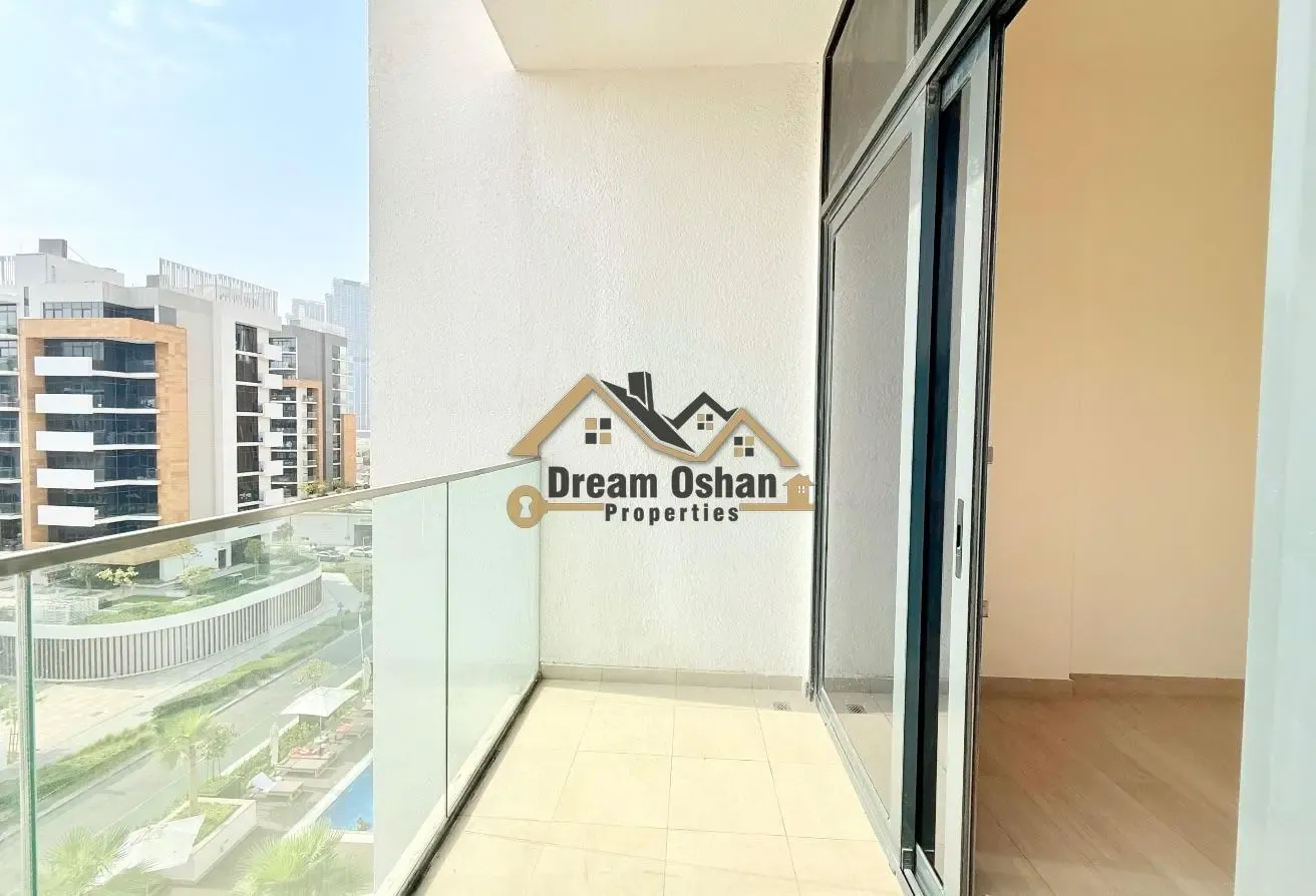 Huge Size | Boulevard Facing | Corner Unit