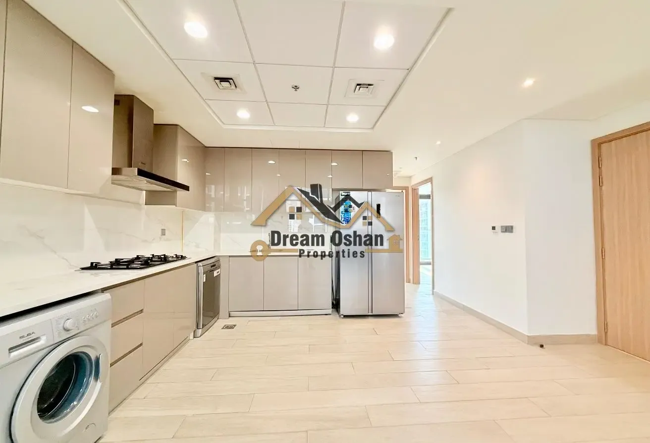 Huge Size | Boulevard Facing | Corner Unit