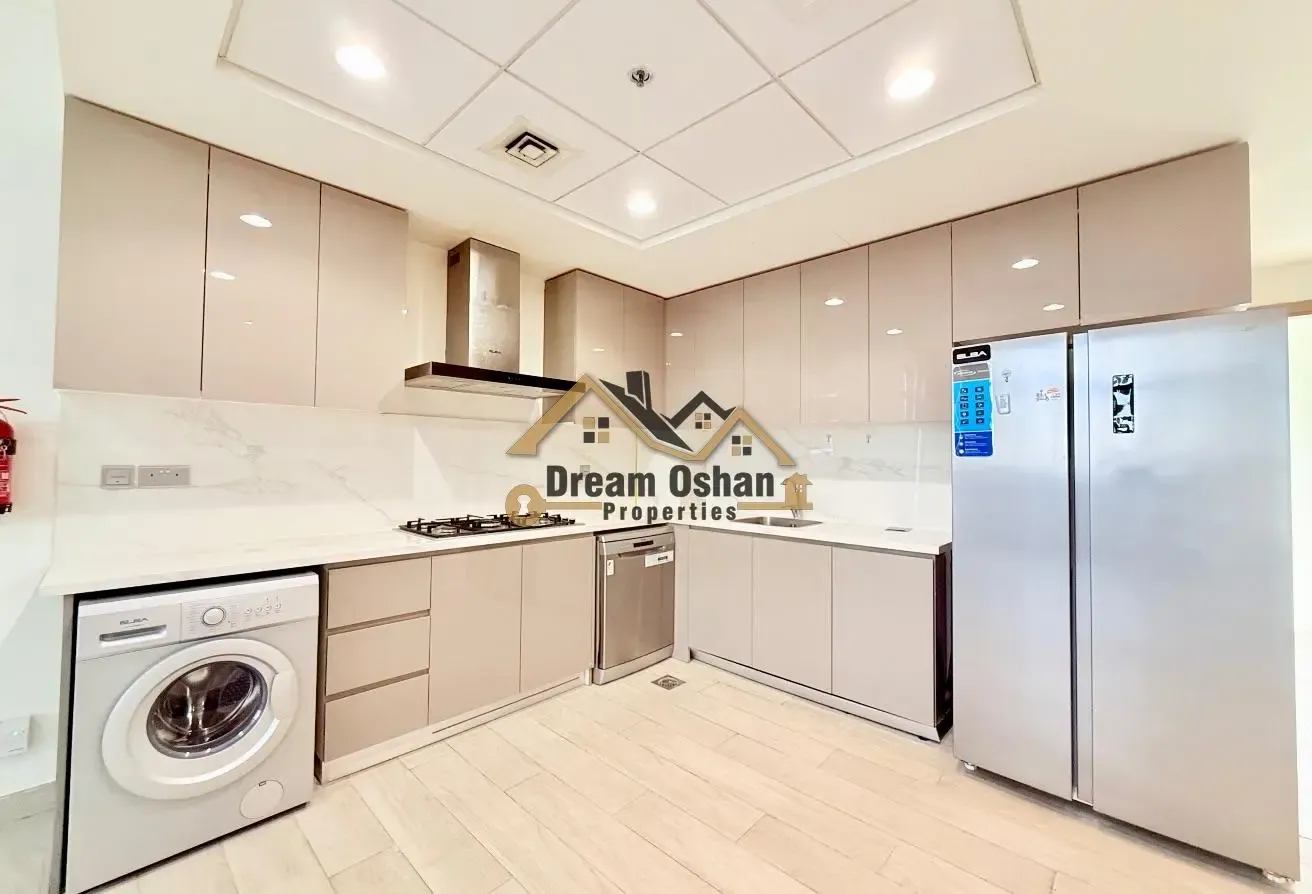 Huge Size | Boulevard Facing | Corner Unit