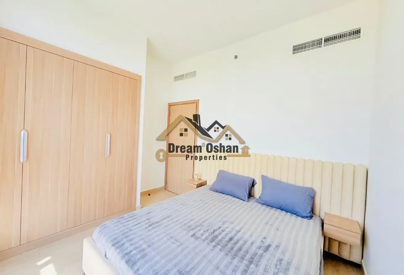 Next to Park & Parking -Semi Furnished -High Floor