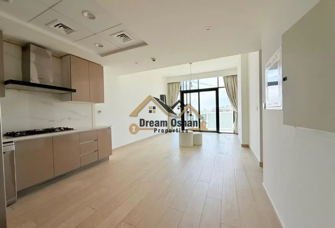 Next to Park & Parking -Semi Furnished -High Floor