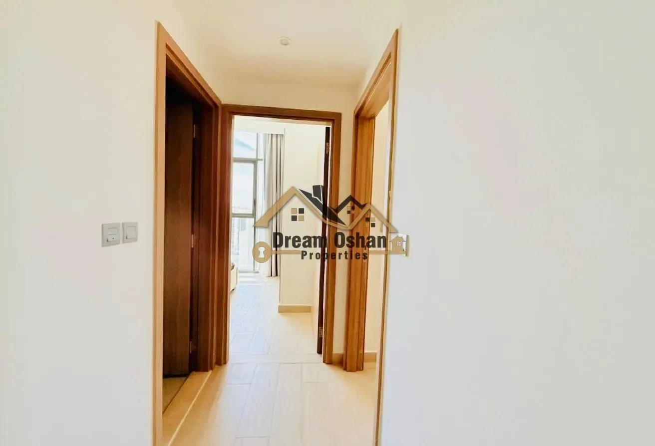 Spacious Layout - High Floor - Next Free Parking