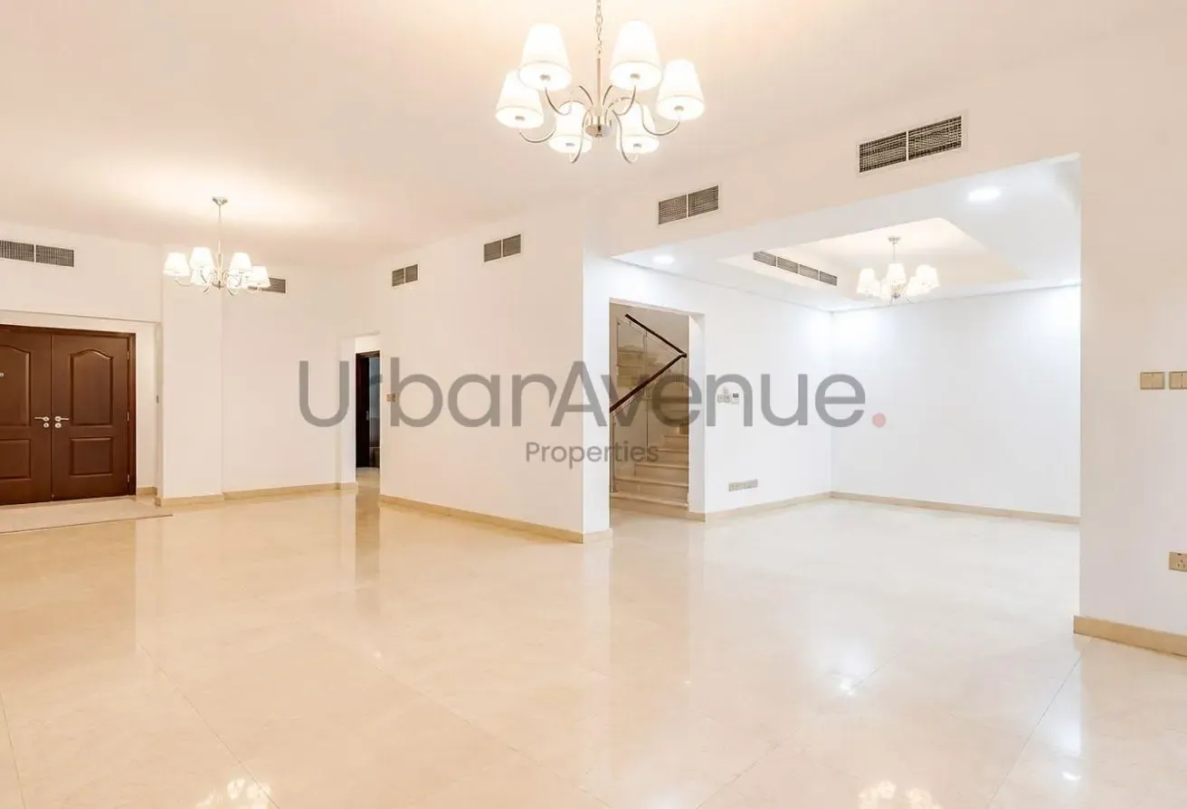 Huge Layout | En Suite | Gated Community