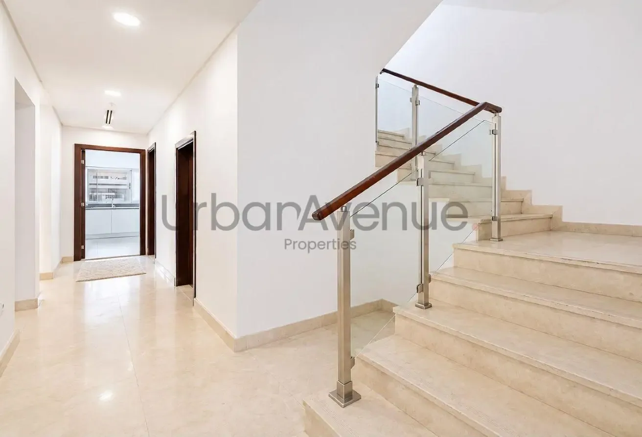 Huge Layout | En Suite | Gated Community