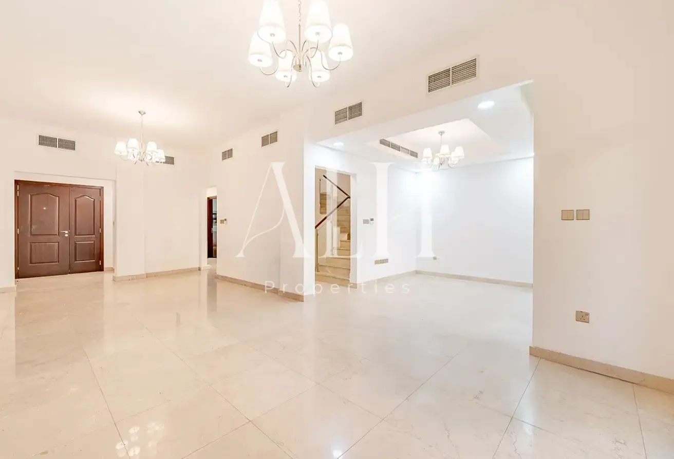 3 BR Townhouse | All En-Suite | Gated Community