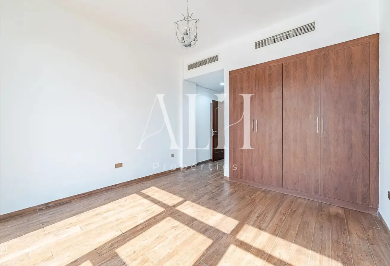3 BR Townhouse | All En-Suite | Gated Community