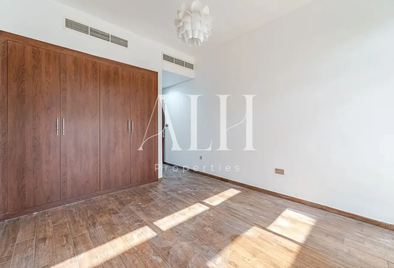 3 BR Townhouse | All En-Suite | Gated Community