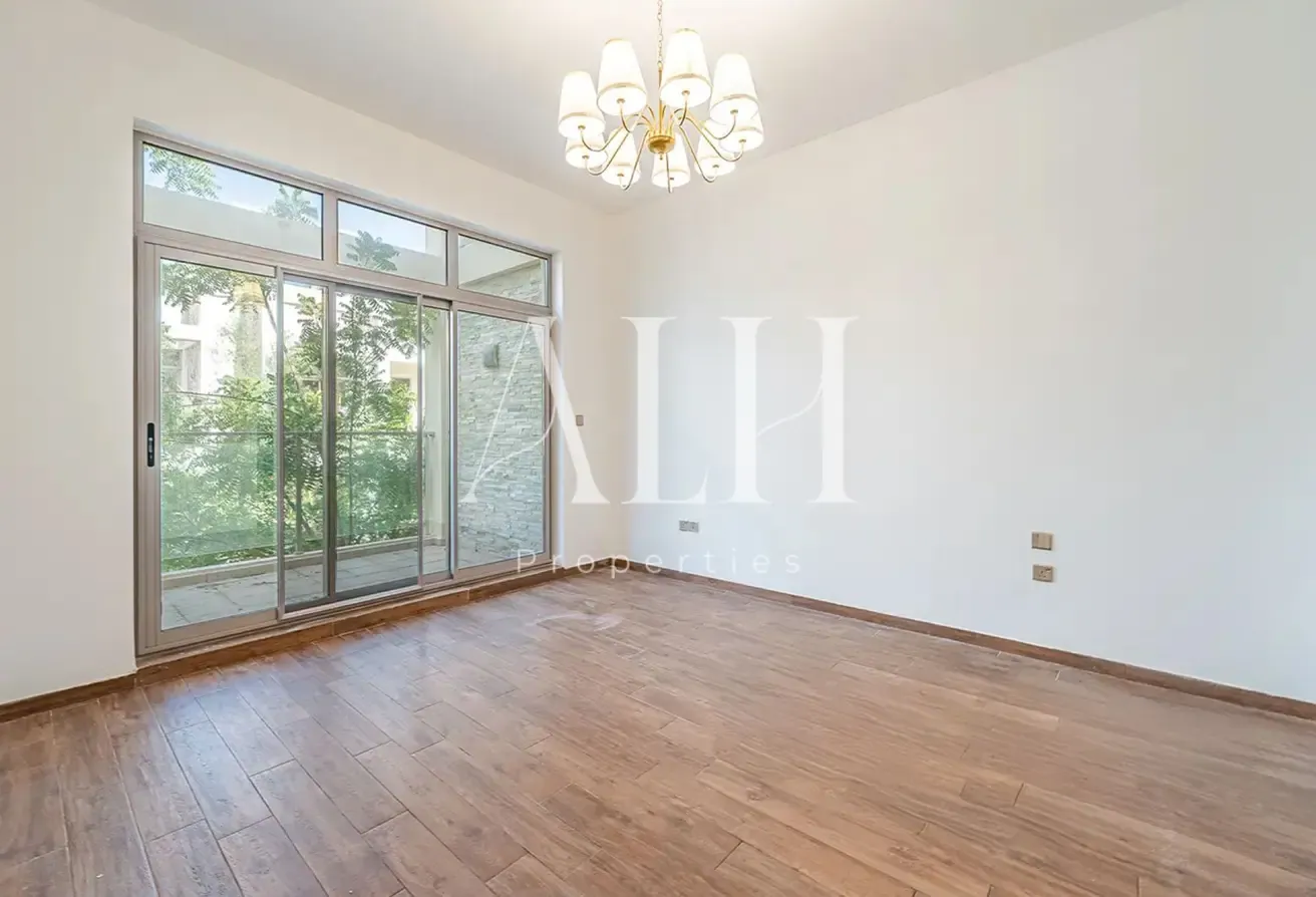 3 BR Townhouse | All En-Suite | Gated Community