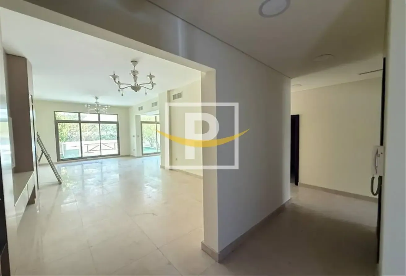 Luxury Living 3Bedroom | Spacious Townhouse