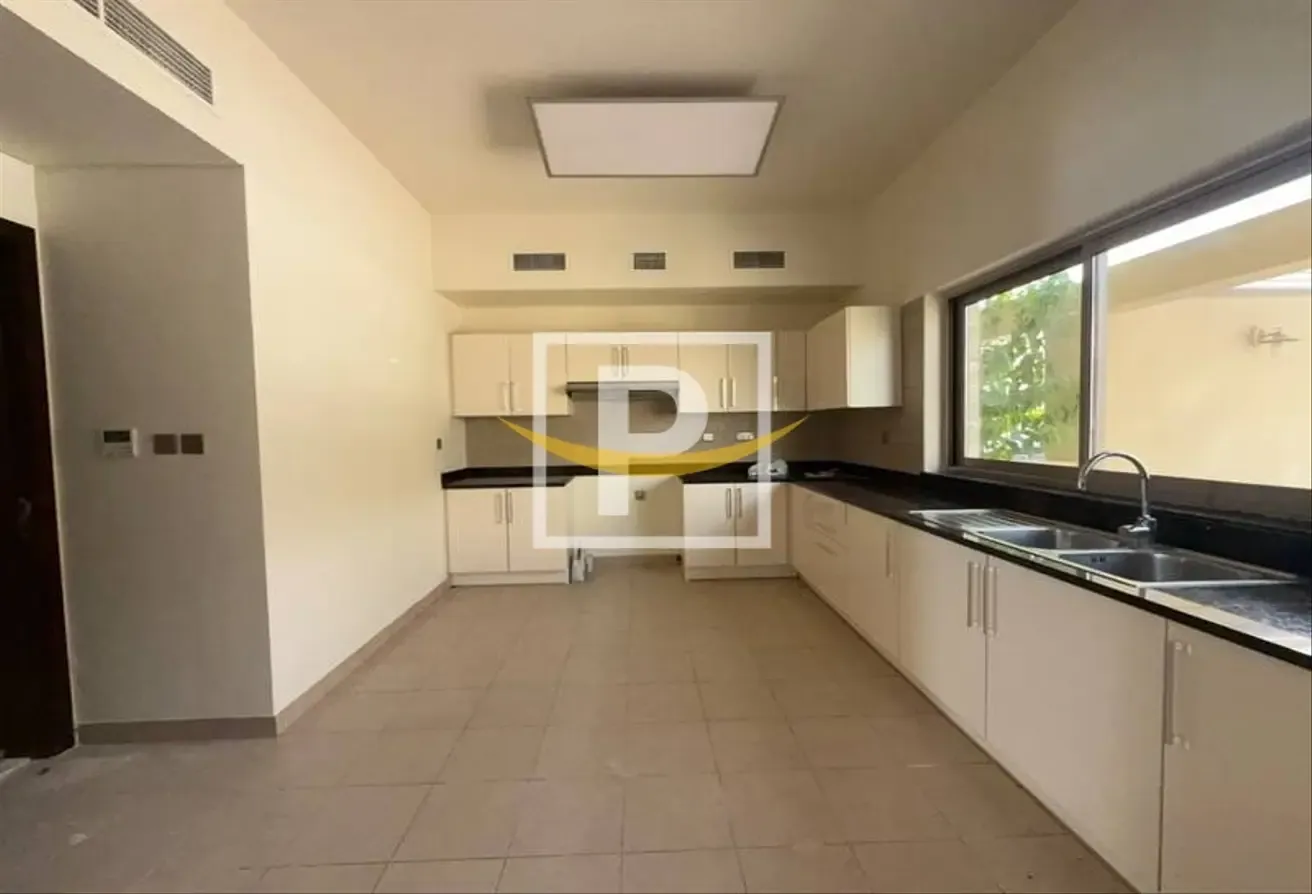 Luxury Living 3Bedroom | Spacious Townhouse