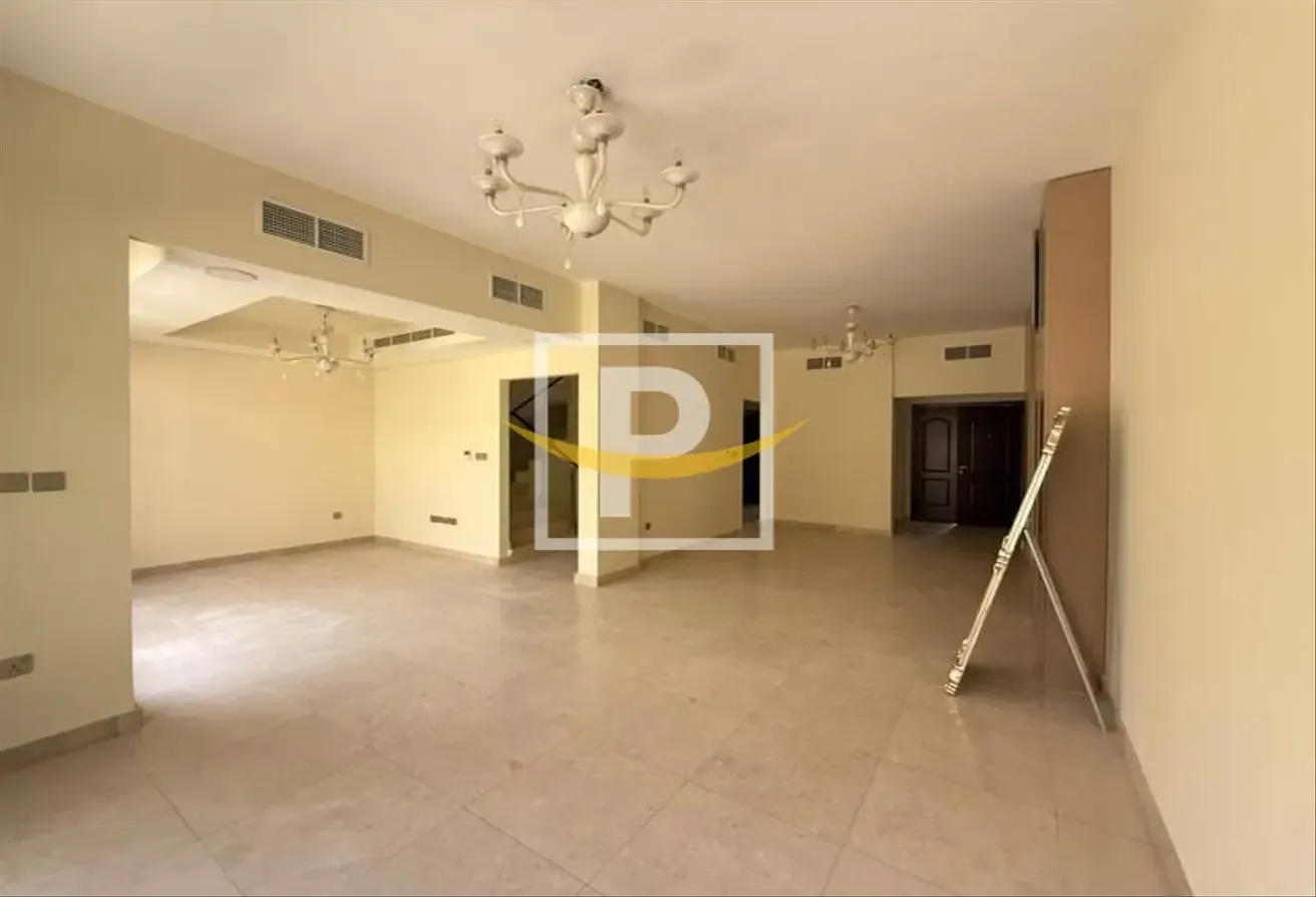 Luxury Living 3Bedroom | Spacious Townhouse