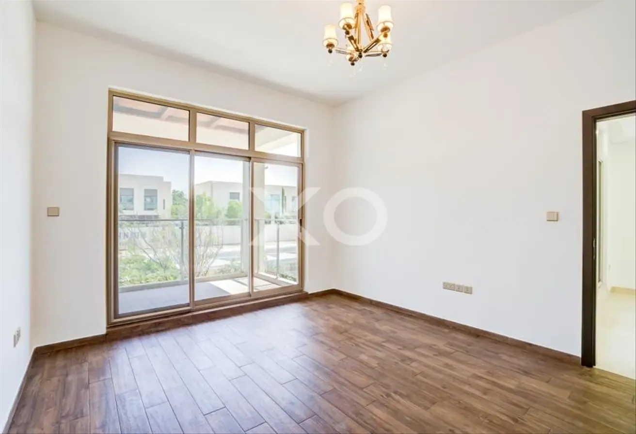 Vacant | Three Bedroom | Unfurnished