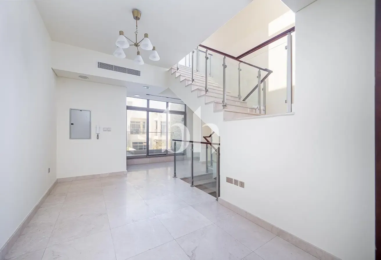 Huge Size | Roof Terrace | Available now